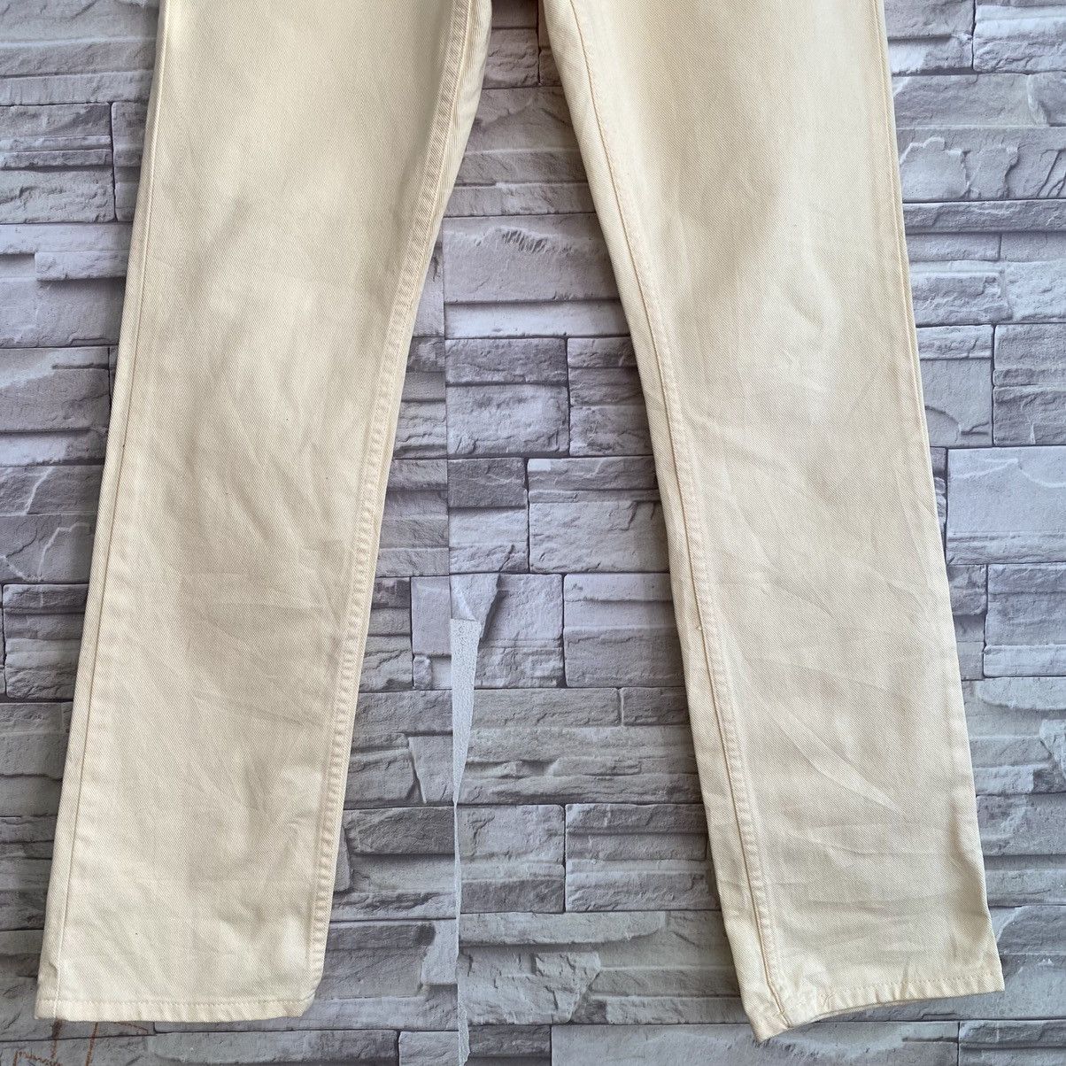 Levi's Vintage Levis 554 Jeans Straight Soft Yellow 29x32 Size US 29 - 5 Thumbnail