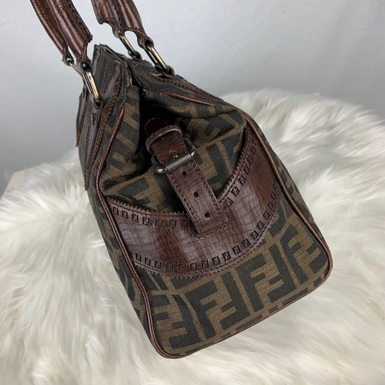 Fendi Authentic FENDI Zucca Du Jour Handbag Size ONE SIZE - 3 Thumbnail