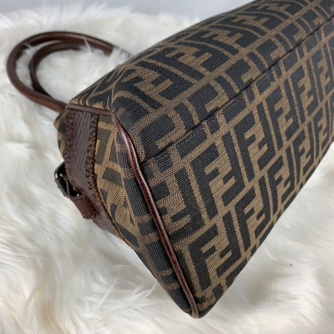 Fendi Authentic FENDI Zucca Du Jour Handbag Size ONE SIZE - 10 Thumbnail