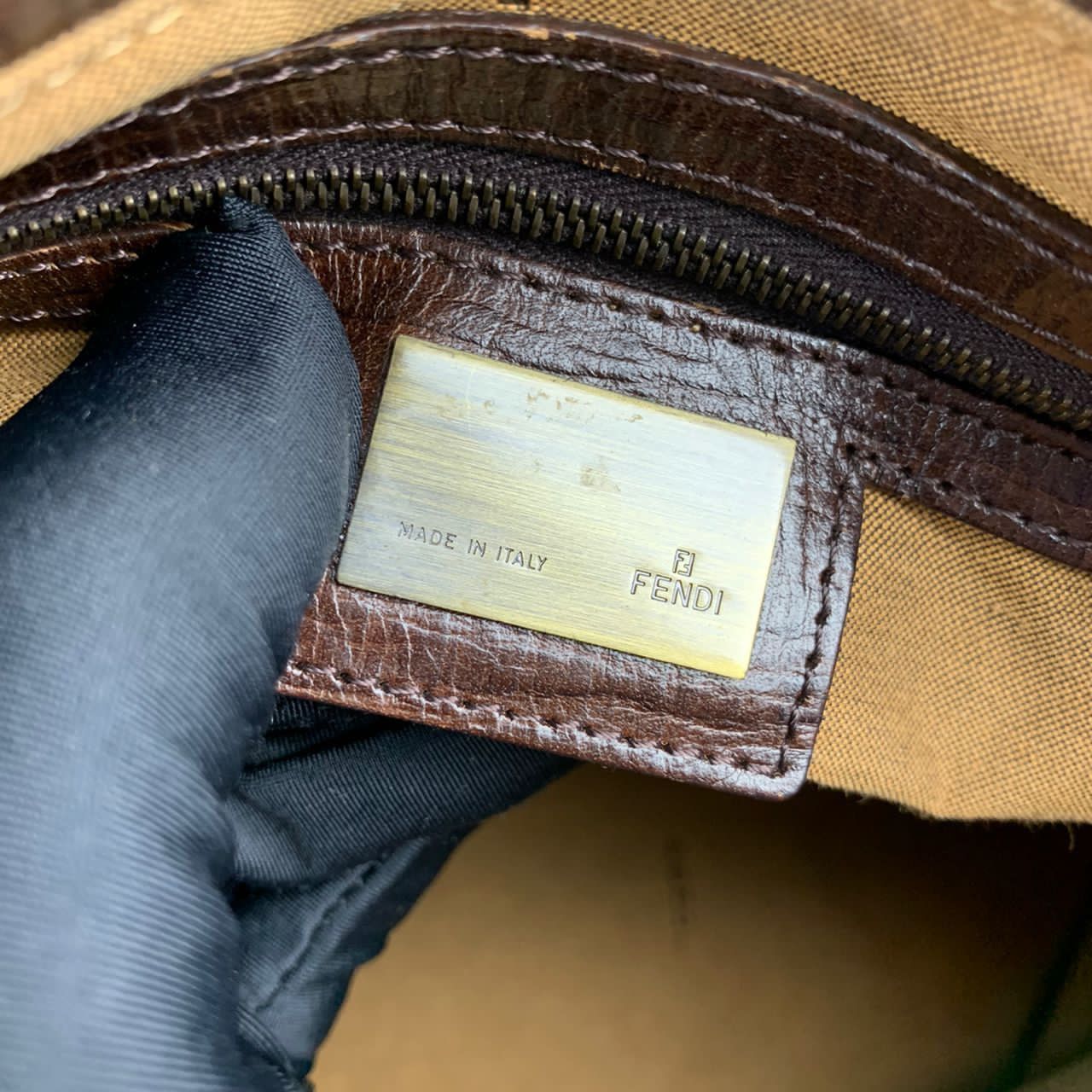 Fendi Authentic FENDI Zucca Du Jour Handbag Size ONE SIZE - 16 Thumbnail