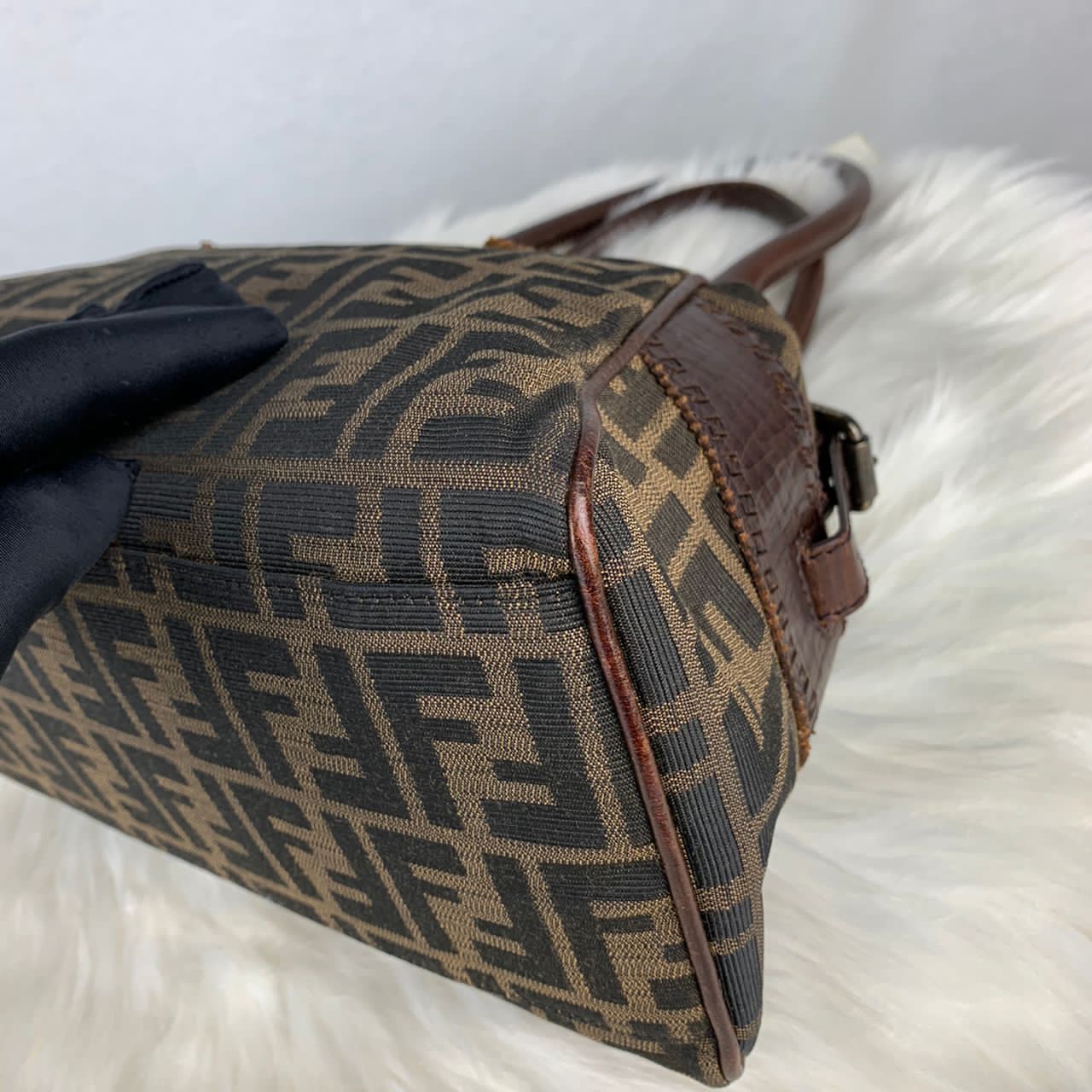 Fendi Authentic FENDI Zucca Du Jour Handbag Size ONE SIZE - 8 Thumbnail