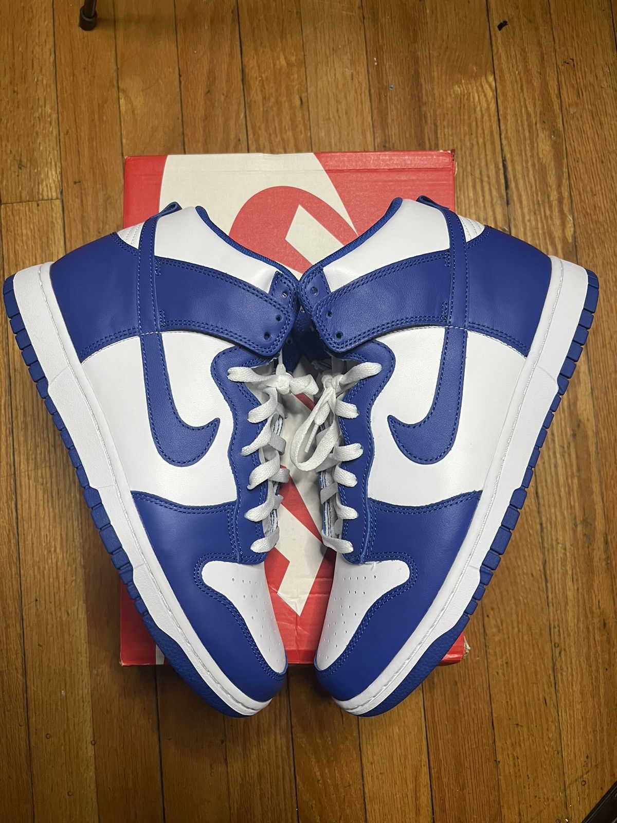 Jordan Brand Dunk high Kentucky Size US 11 / EU 44 - 2 Thumbnail