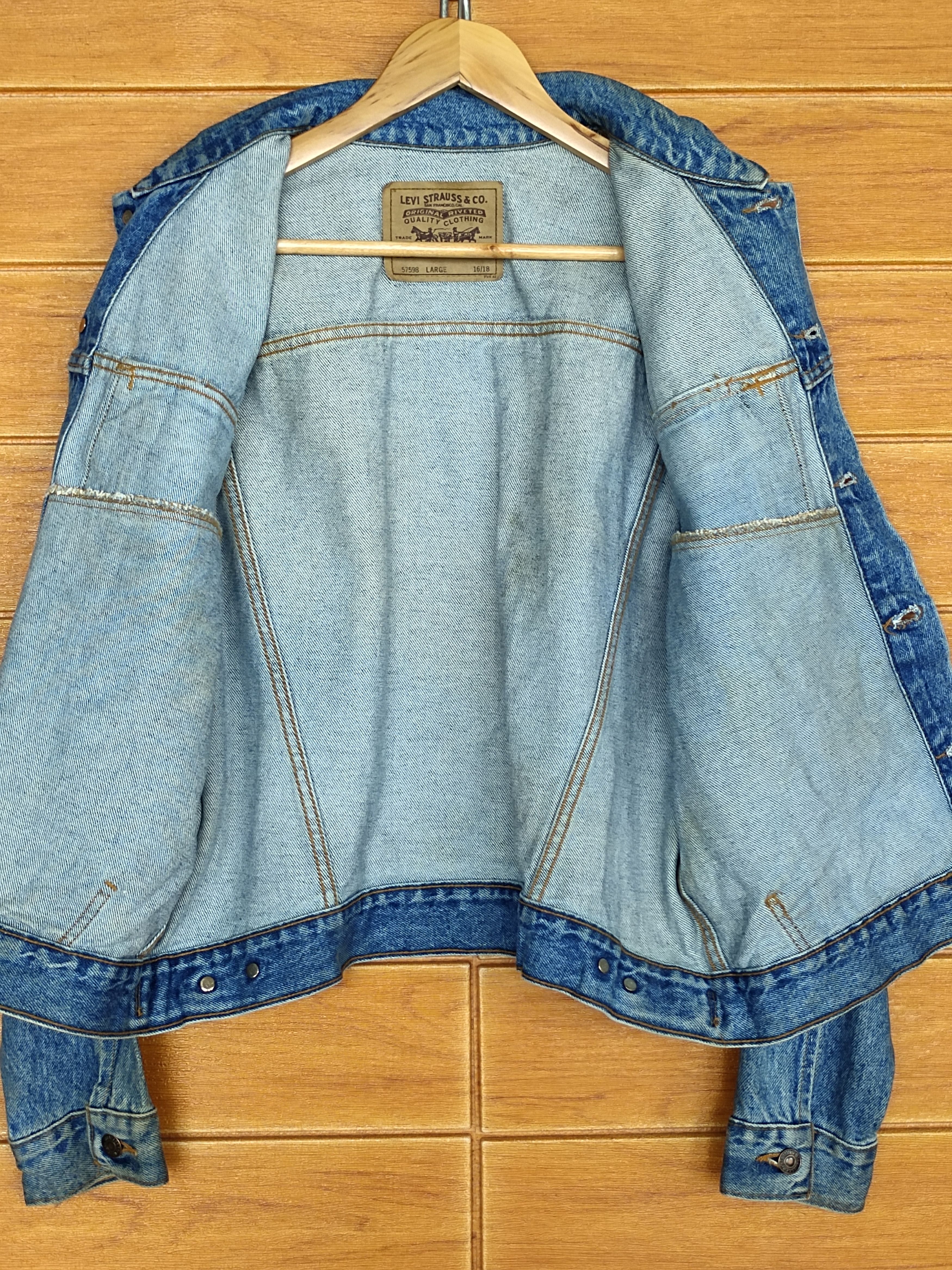 Levi's Vintage 1992 LEVIS Trucker Denim Jacket Size US L / EU 52-54 / 3 - 13 Thumbnail