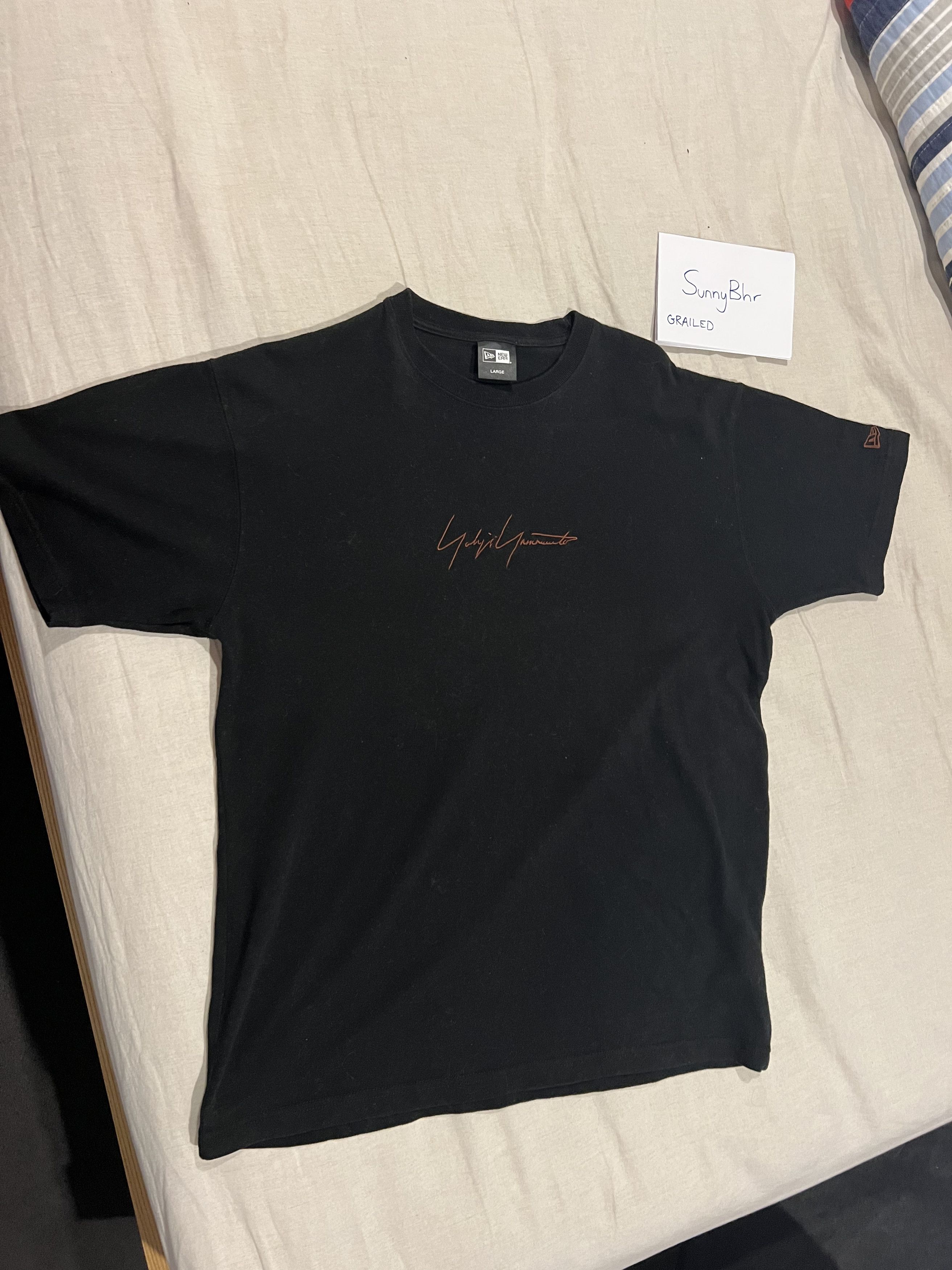 NEW ERAx Yohji Yamamoto Tシャツ XXL Yohji Yamamoto Men's' x New Era T-Shirt in Black | LN-CC®