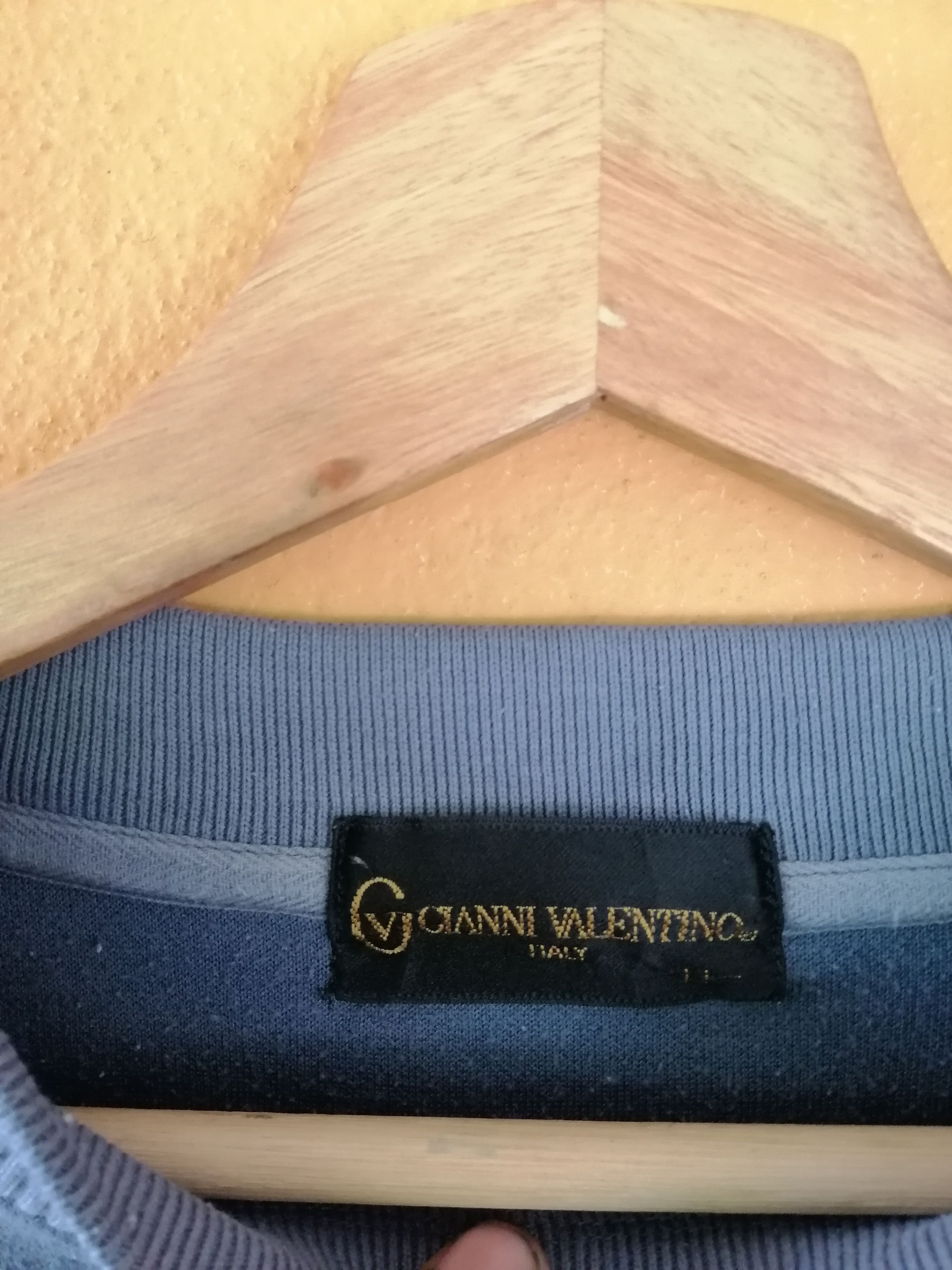 Gianni Valentino × Valentino × Vintage Vintage Gianni Valentino Sweatshirt Big Logo B5 Size US L / EU 52-54 / 3 - 3 Thumbnail