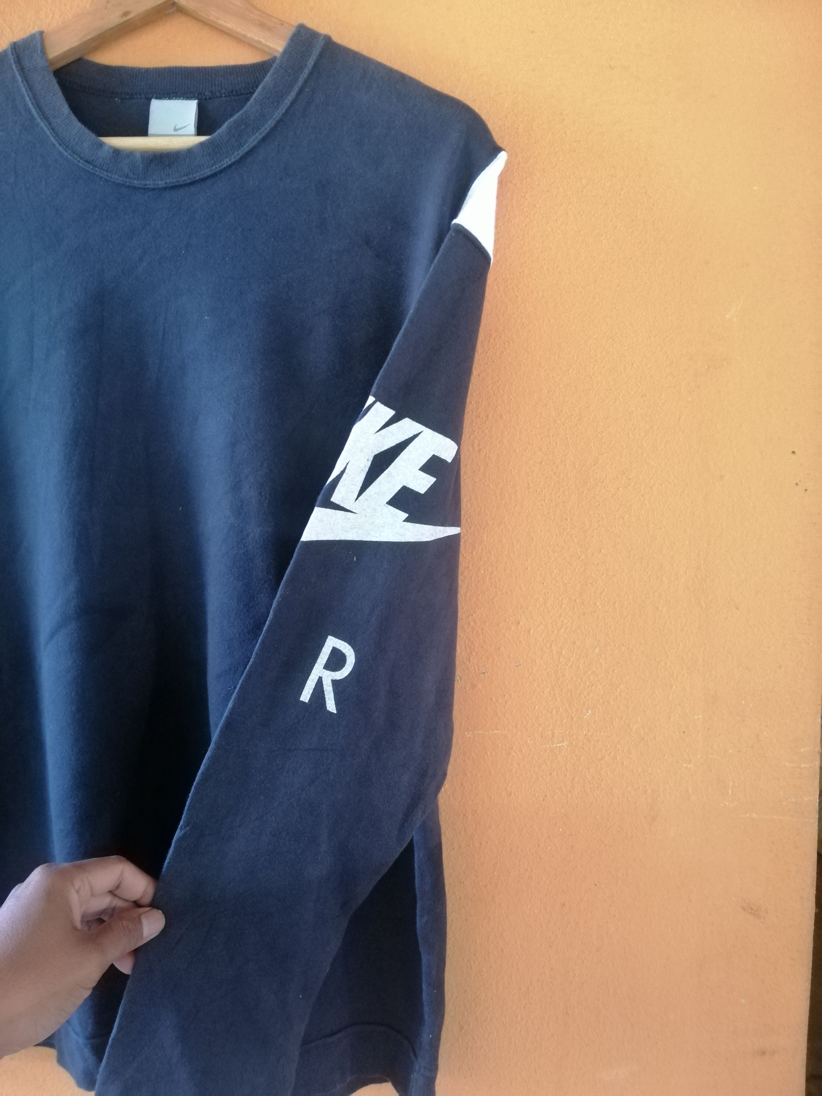 Nike Vintage Nike Air Big Logo Jumper Fullover Sweatshirt B8 Size US M / EU 48-50 / 2 - 5 Thumbnail