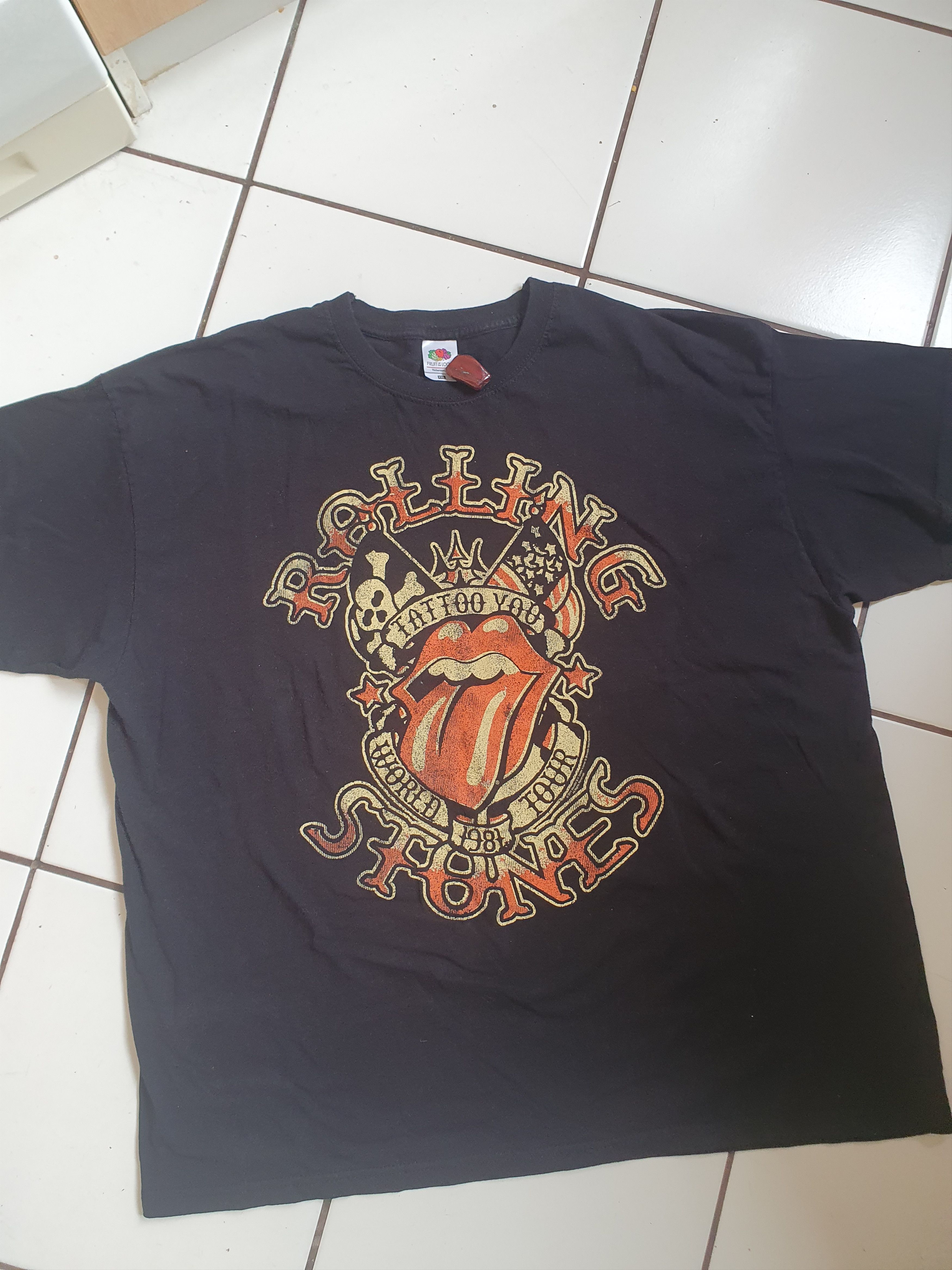 Band Tees Rolling Stones Tatoo You World tour 2014 reprint tee,szXXL Size US XXL / EU 58 / 5 - 2 Thumbnail