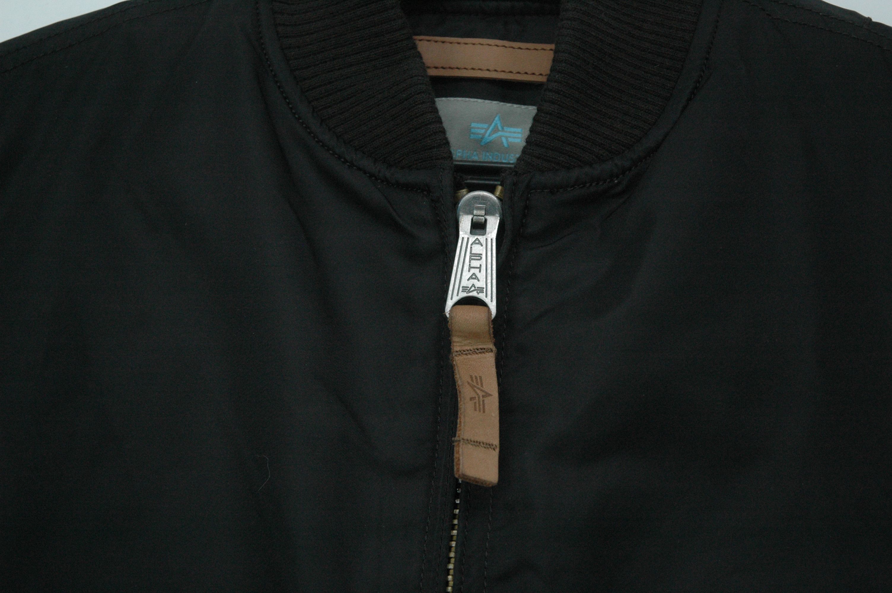 Alpha Industries Alpha Industries MA1 Bomber Military Jacket Wmns Size S / US 4 / IT 40 - 3 Thumbnail