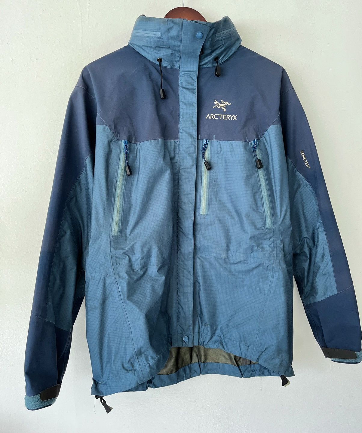 Arc'Teryx 1999 Theta LT Gore-Tex Jacket Last Drop | Grailed