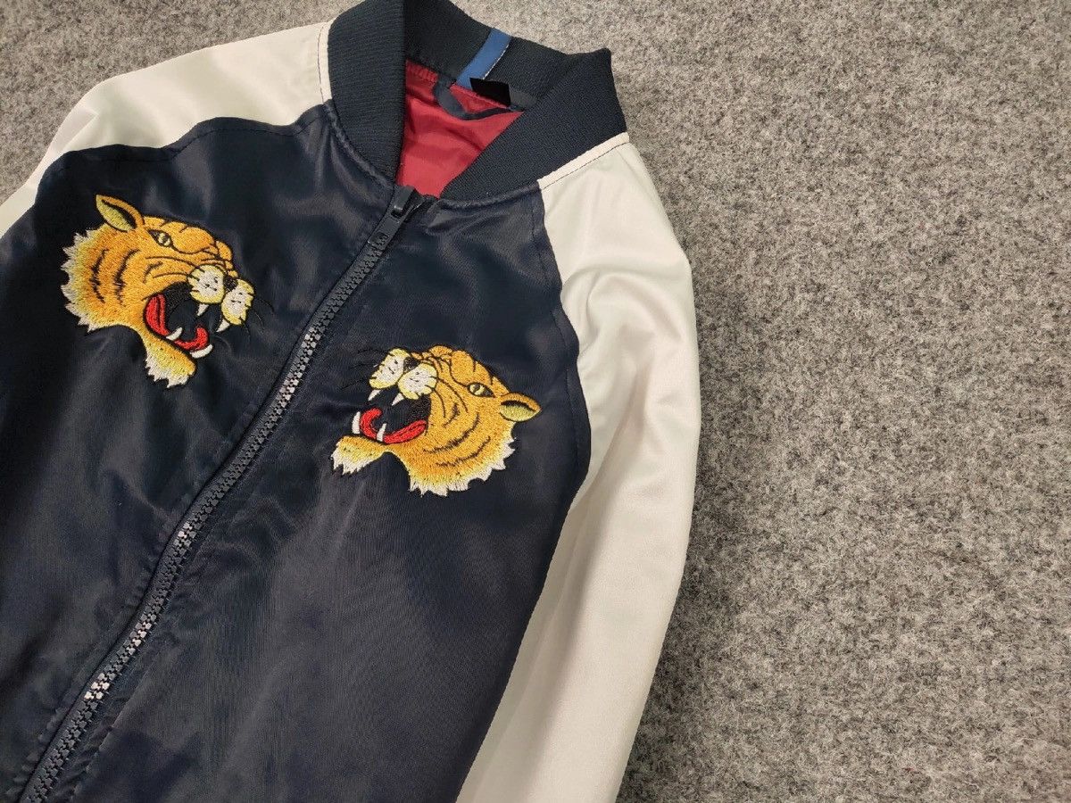 Japanese Brand Vintage Japanese Bomber Jacket Tiger Embroidered Logos Size US S / EU 44-46 / 1 - 4 Thumbnail