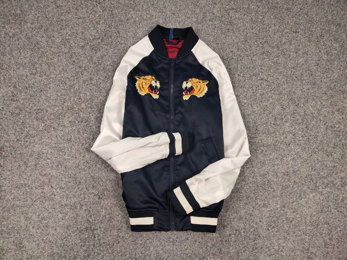 Japanese Brand Vintage Japanese Bomber Jacket Tiger Embroidered Logos Size US S / EU 44-46 / 1 - 11 Thumbnail