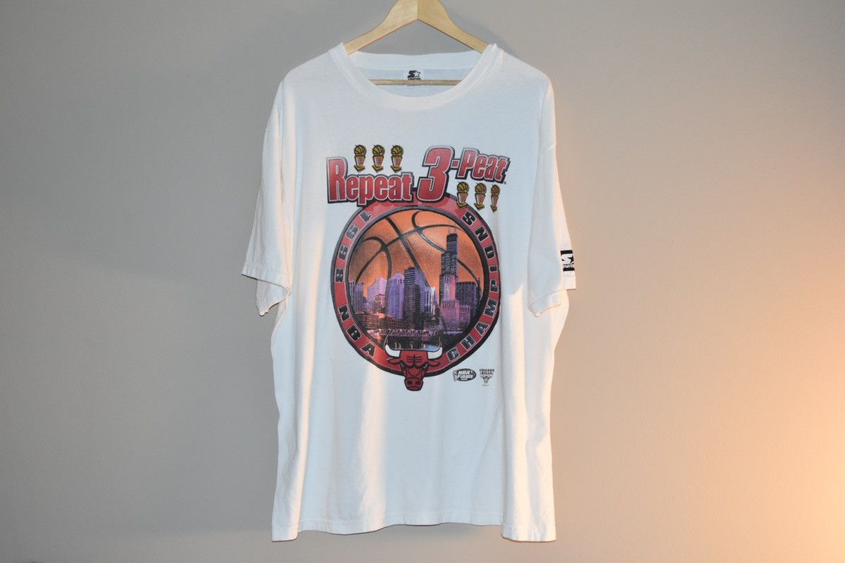 NBA × Starter 1998 Chicago Bulls 3-Peat Repeat NBA Finals Shirt Size US XL / EU 56 / 4 - 1 Thumbnail
