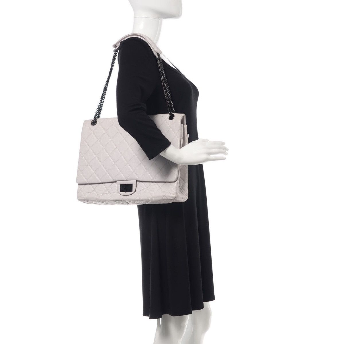 Chanel Chanel 2.55 Reissue XL Aged Calfskin Maxi Flap Gray Bag Size ONE SIZE - 2 Thumbnail