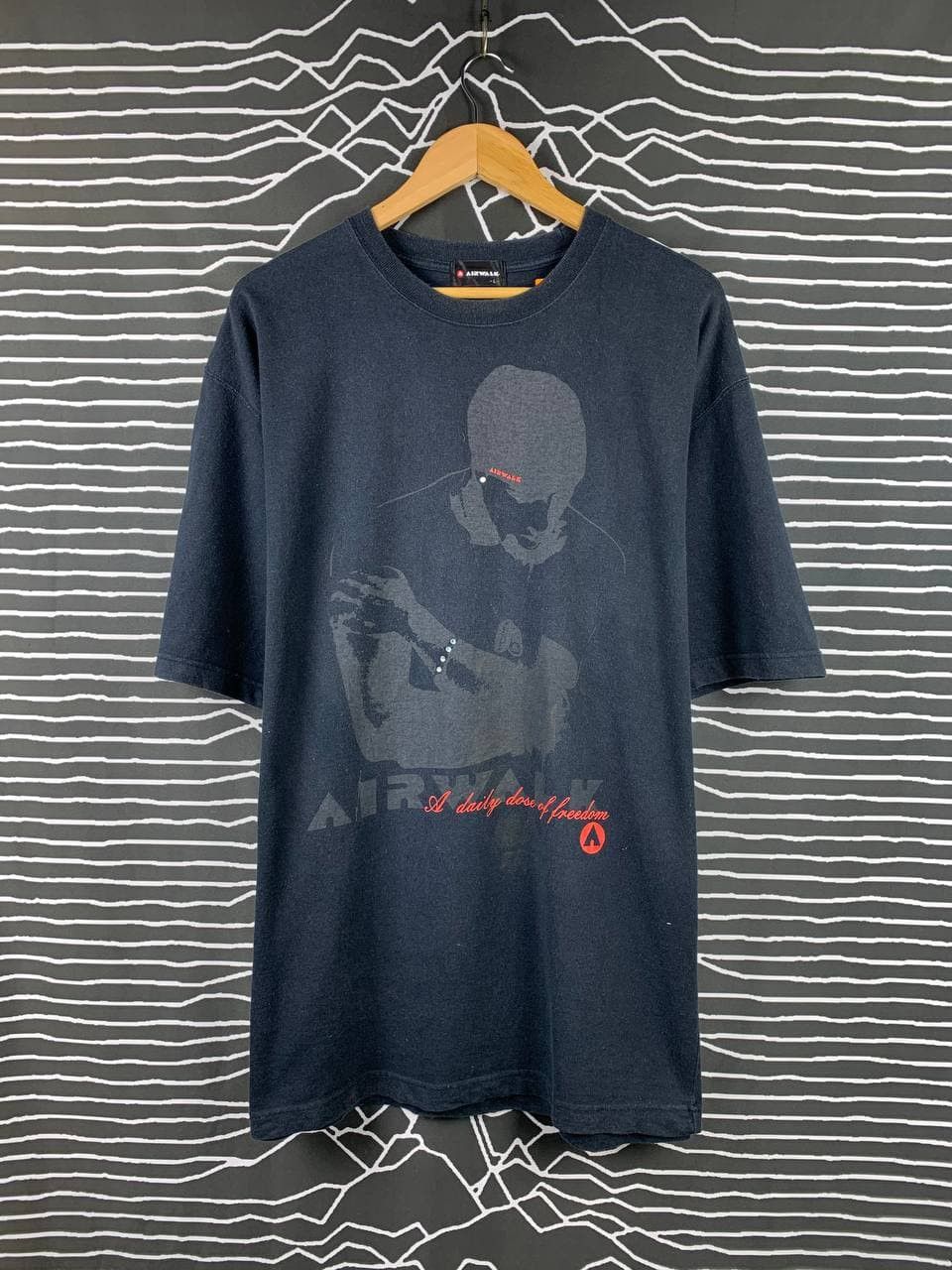 Airwalk Vtg Airwalk Skateboards Photo Tee Skate Streetwear Tshirt Size US XL / EU 56 / 4 - 1 Thumbnail