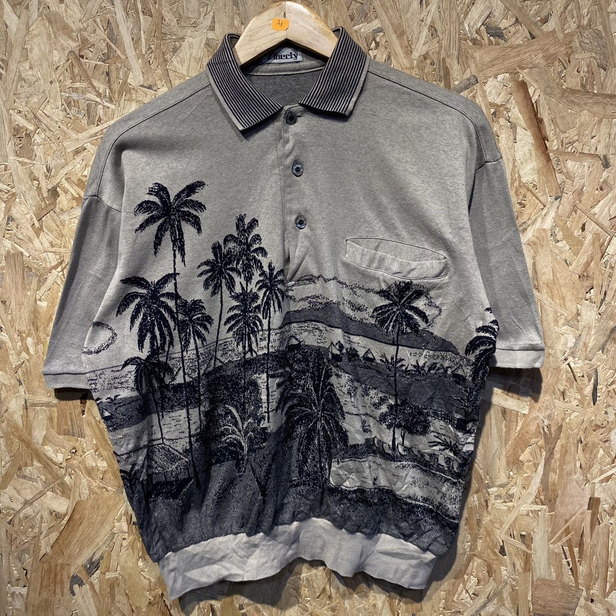 VINTAGE RARE GRAPHIC‼️Liberty Japanese Brand Sweatshirt Polos