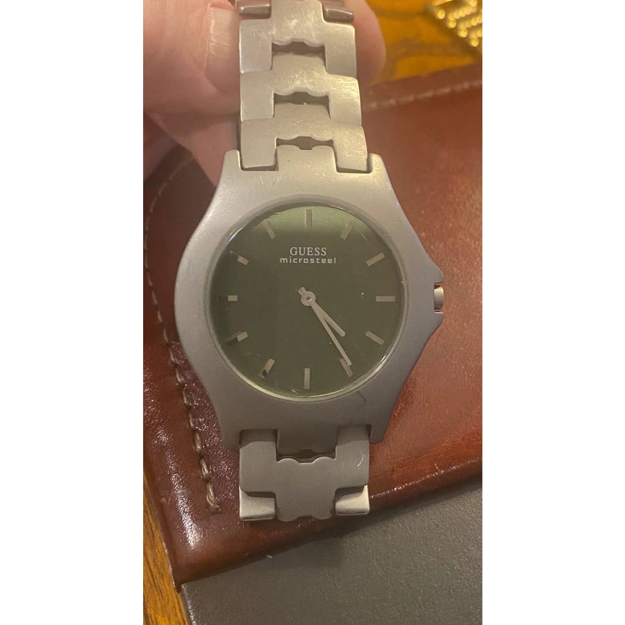 Guess microsteel online