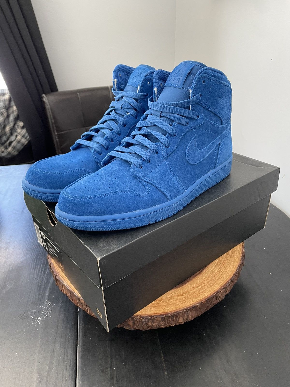 Jordan Brand × Nike Air Jordan 1 Retro High Blue Suede 2017