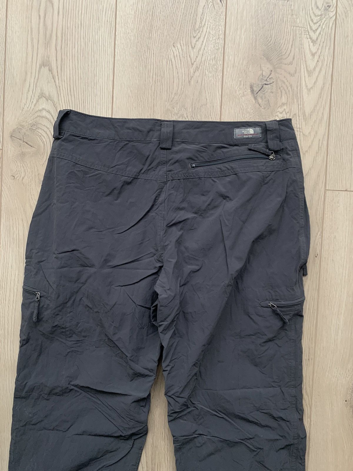 The North Face The north face nylon outdoor logo pants tracking Size US 32 / EU 48 - 2 Thumbnail