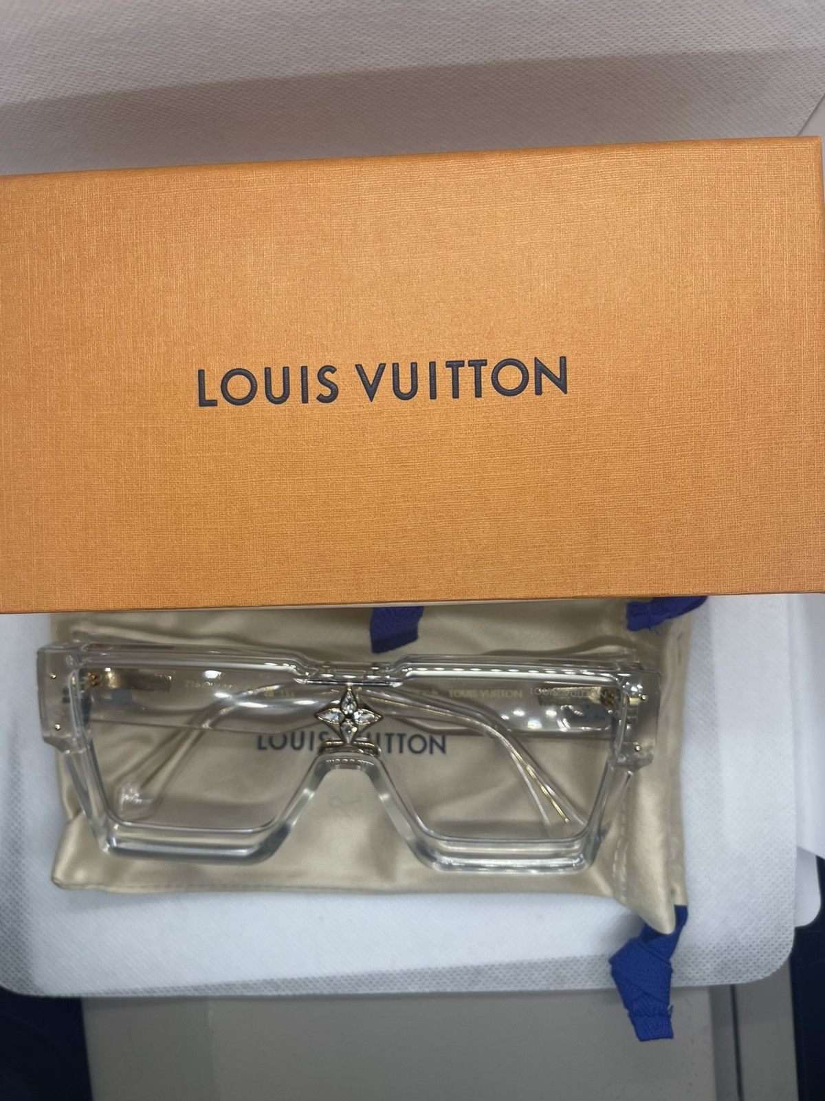 Louis Vuitton Louis Vuitton Transparent Clear Cyclone Sunglasses Size ONE SIZE - 6 Thumbnail