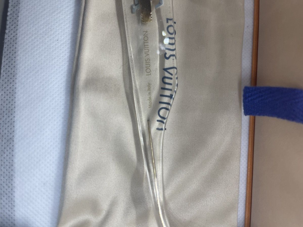 Louis Vuitton Louis Vuitton Transparent Clear Cyclone Sunglasses Size ONE SIZE - 9 Thumbnail