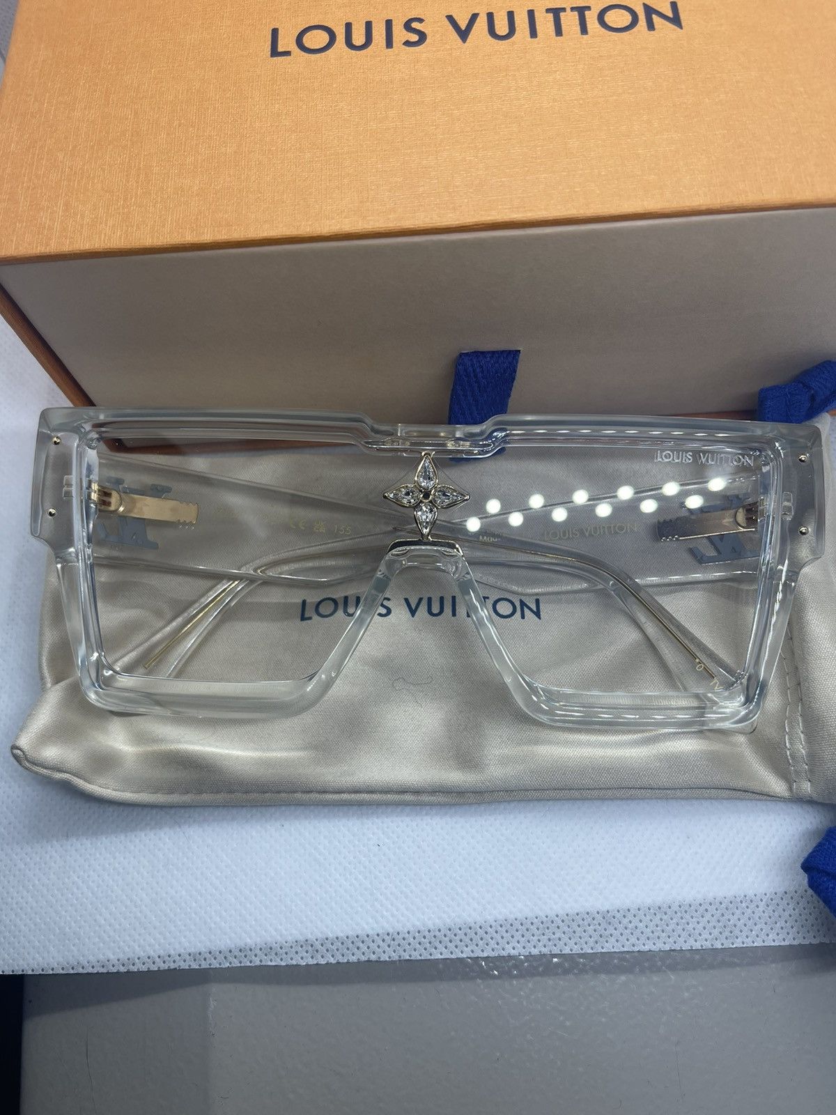 Louis Vuitton Louis Vuitton Transparent Clear Cyclone Sunglasses Size ONE SIZE - 5 Thumbnail