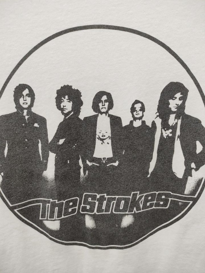 Band Tees VINTAGE THE STROKES MEN'S SMALL WHITE TEE Size US S / EU 44-46 / 1 - 3 Thumbnail