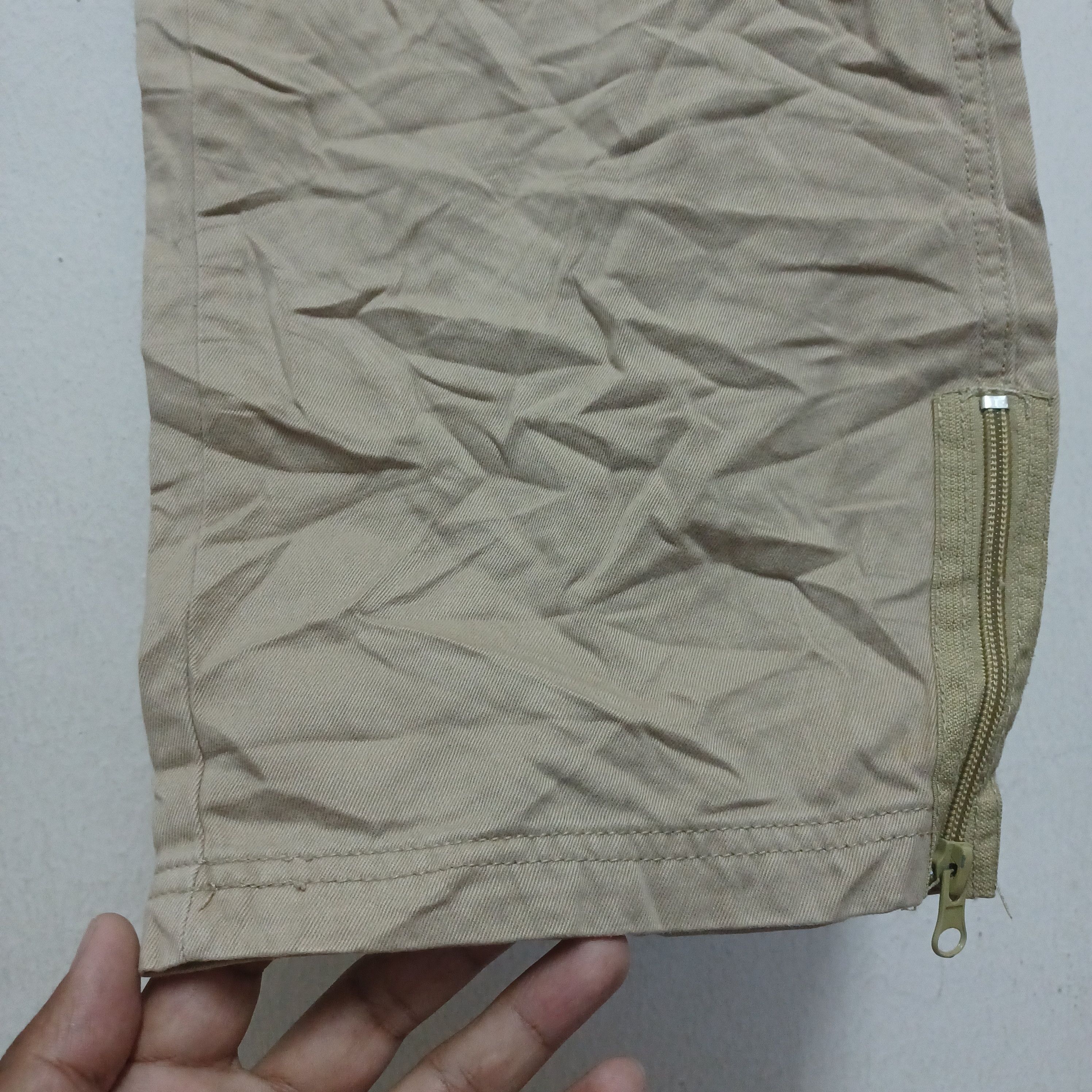 LPG ROOTS AND EQUIPMENT ZIPPER HEM PANTS