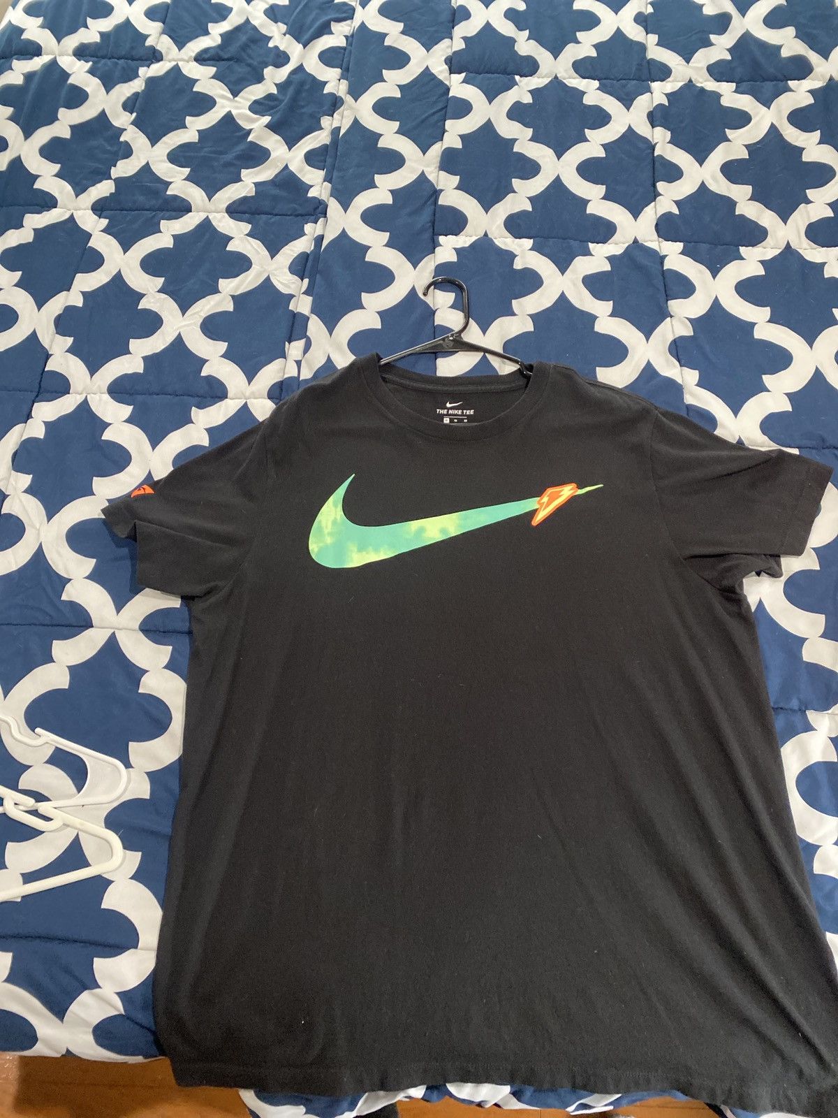 Nike Black Paul George Gatorade tee Tops
