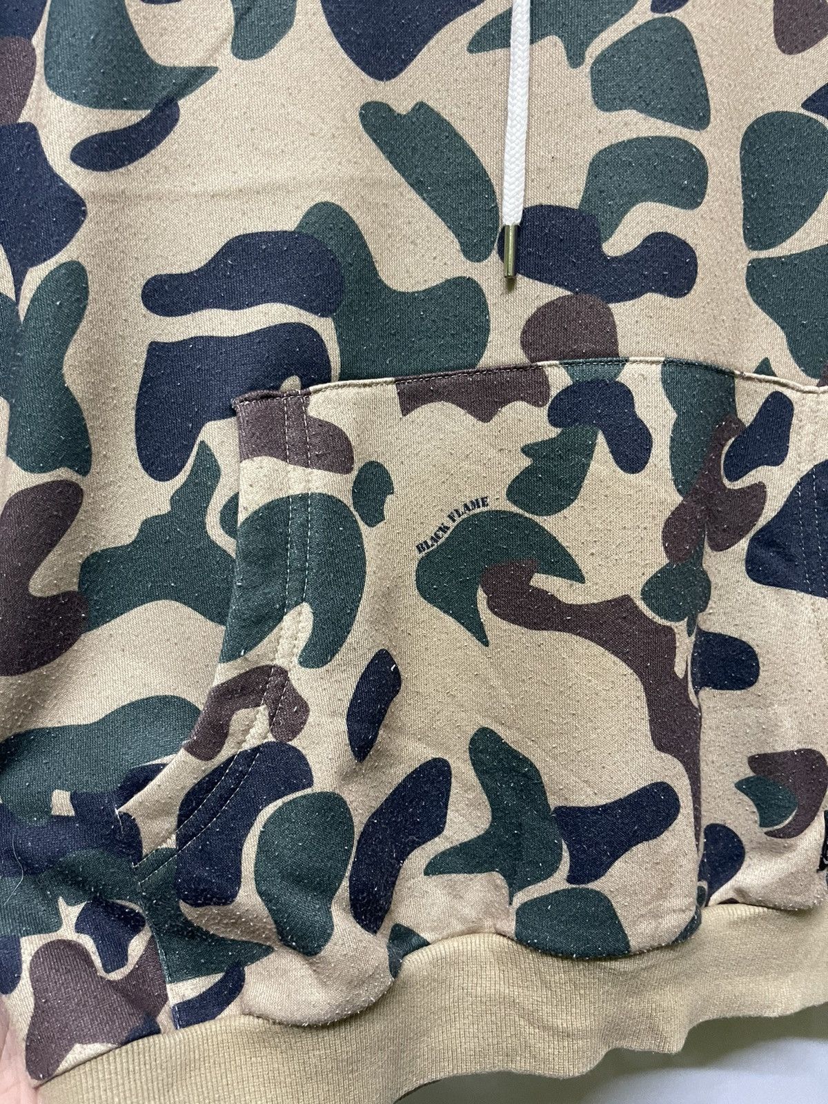 Japanese Brand × Vintage VINTAGE BLACK FLAME CAMO HOODIE SWEATSHIRT Size US M / EU 48-50 / 2 - 5 Thumbnail