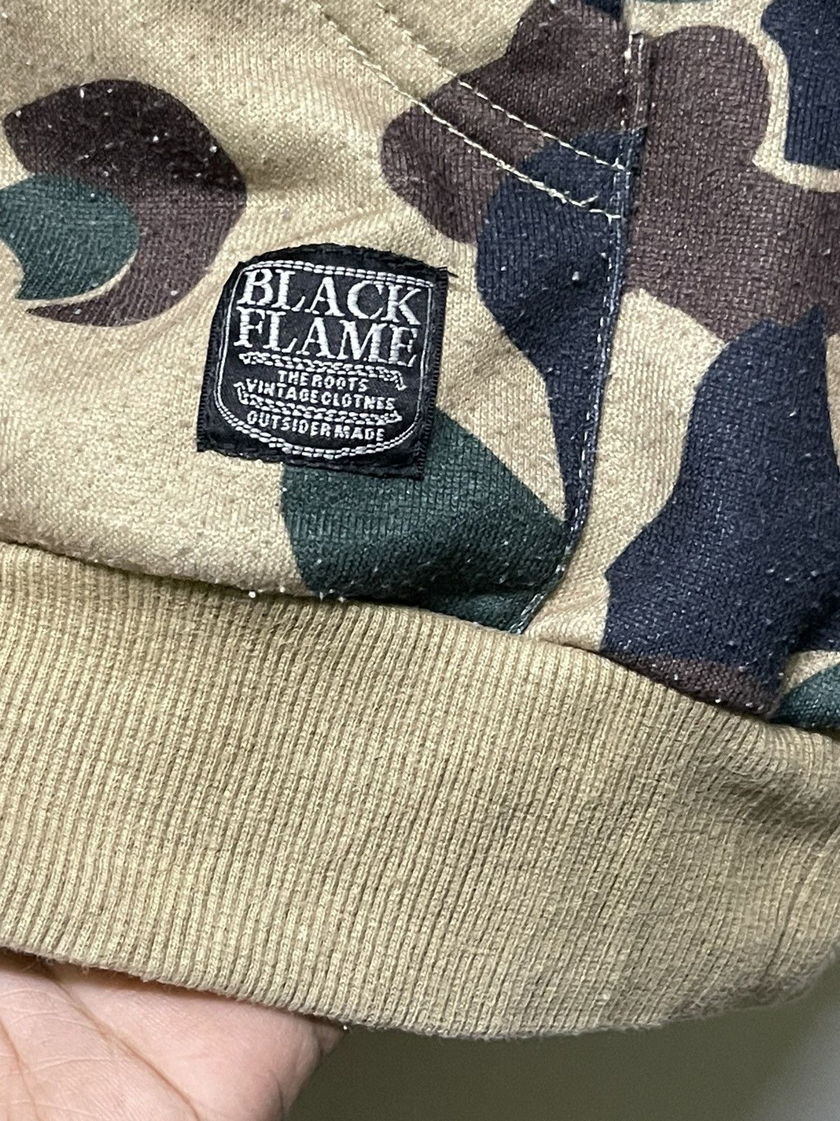 Japanese Brand × Vintage VINTAGE BLACK FLAME CAMO HOODIE SWEATSHIRT Size US M / EU 48-50 / 2 - 8 Thumbnail