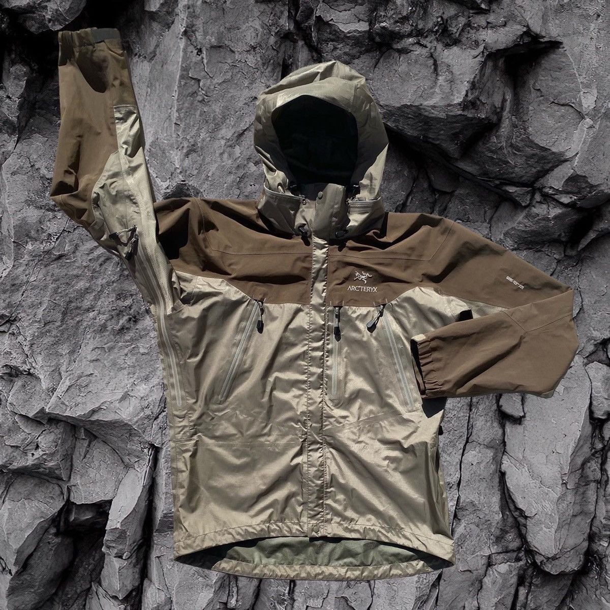 お取り寄せ】 マウンテンパーカー vintage arcteryx theta lt stone ...