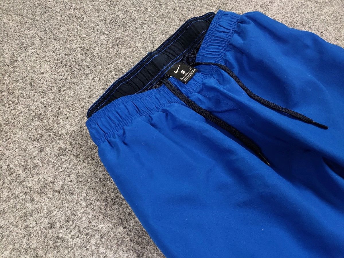Nike Vintage Nike Shorts Blue swoosh casual Y2K Streetwear Size US 34 / EU 50 - 5 Thumbnail