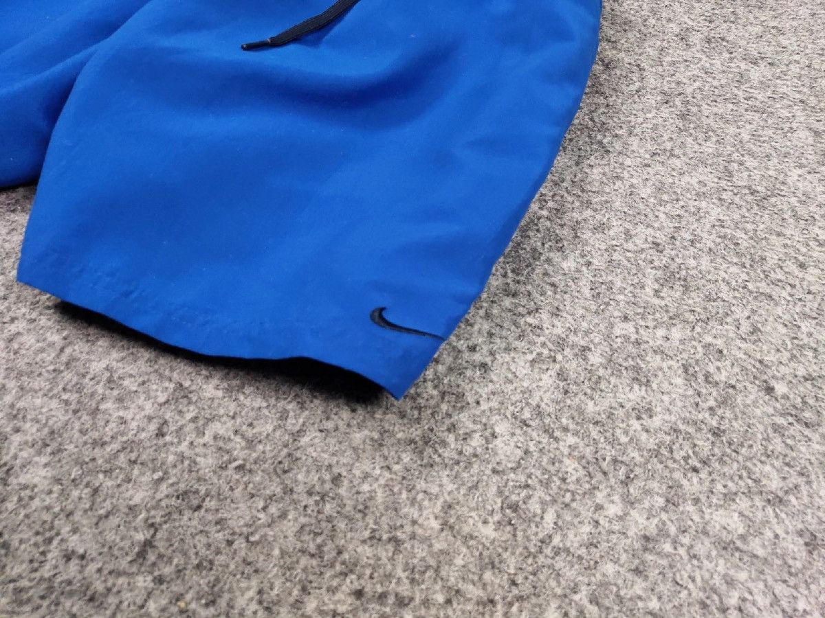 Nike Vintage Nike Shorts Blue swoosh casual Y2K Streetwear Size US 34 / EU 50 - 4 Thumbnail