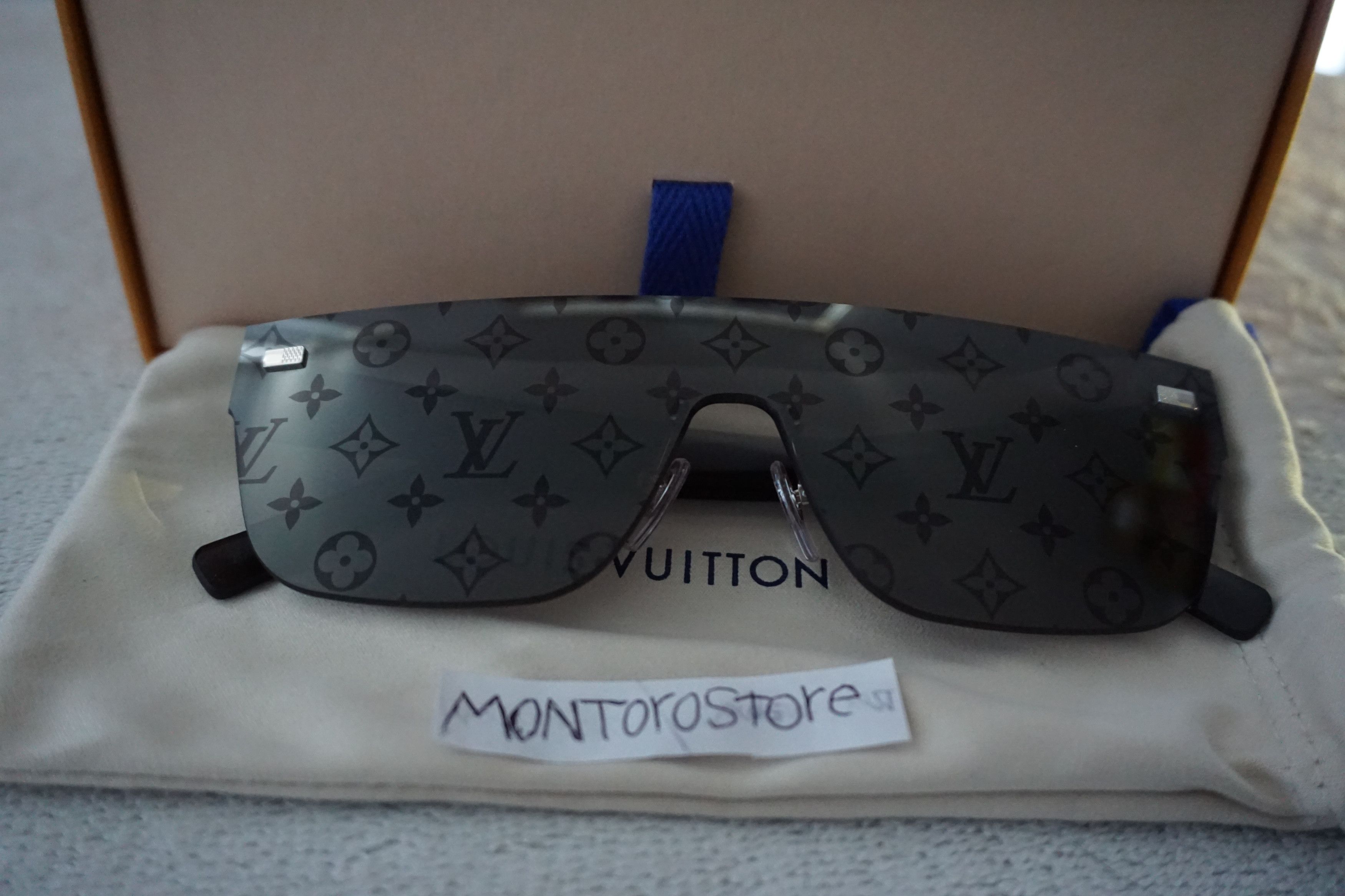 Supreme X Louis Vuitton Downtown Sunglasses for Sale in Brooklyn