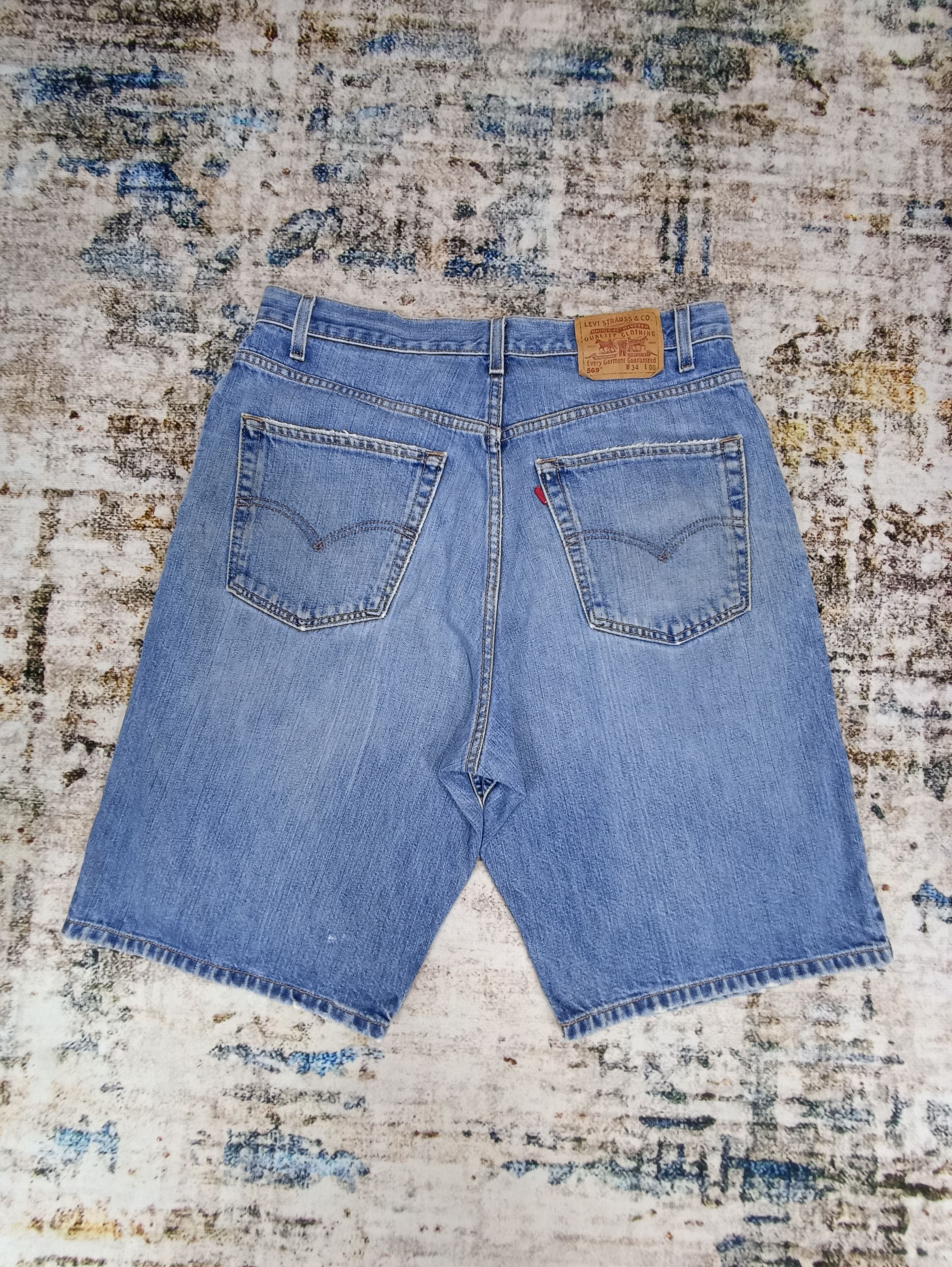 Jean × Levi's × Vintage 90s Vintage Levi’s 569 Short Jeans - J069 Size US 35 - 2 Thumbnail