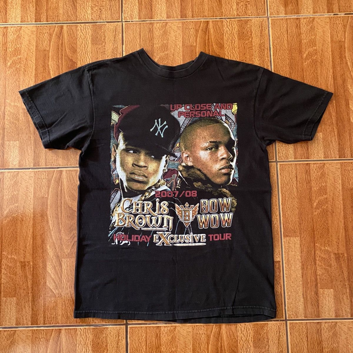 人気ランキング1位～（売れ筋商品） Brown Chris 2007/2008 Bow Tee Rap Tour Wow トップス