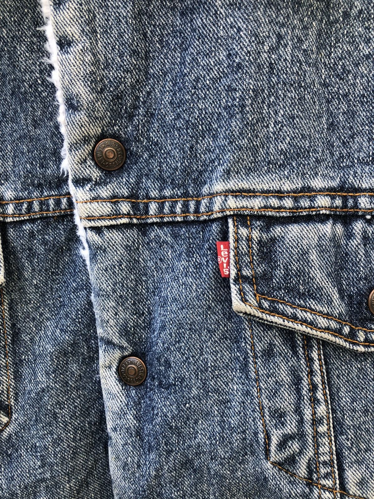 Levi's Vintage 1991 Levi’s Sherpa Faded Blue Denim Trucker Jacket Size US L / EU 52-54 / 3 - 5 Thumbnail