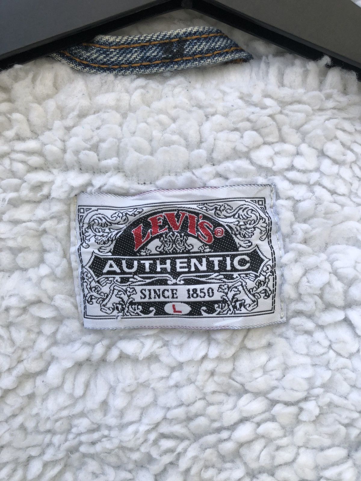 Levi's Vintage 1991 Levi’s Sherpa Faded Blue Denim Trucker Jacket Size US L / EU 52-54 / 3 - 15 Thumbnail