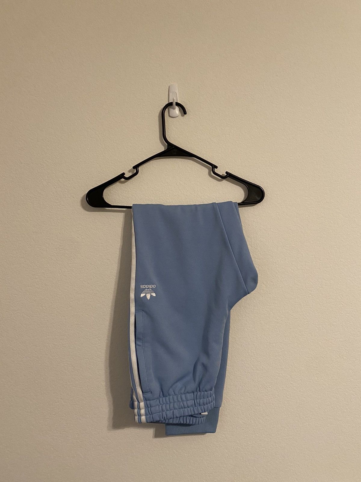 Adidas Adidas Track Pants baby blue &burgundy size m Size US 32 / EU 48 - 1 Thumbnail