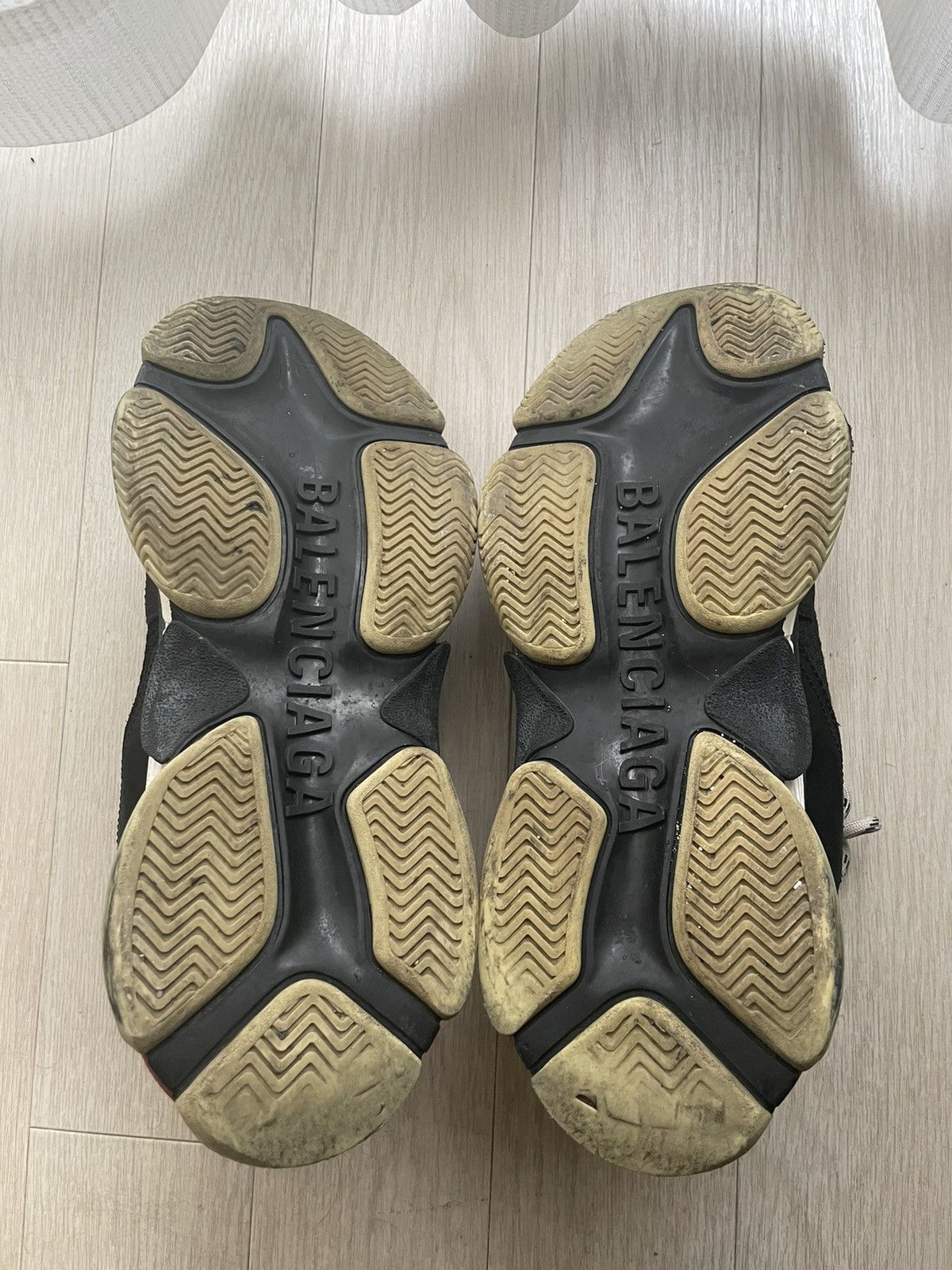 Balenciaga Balenciaga triple S bred Size US 8 / EU 41 - 4 Thumbnail