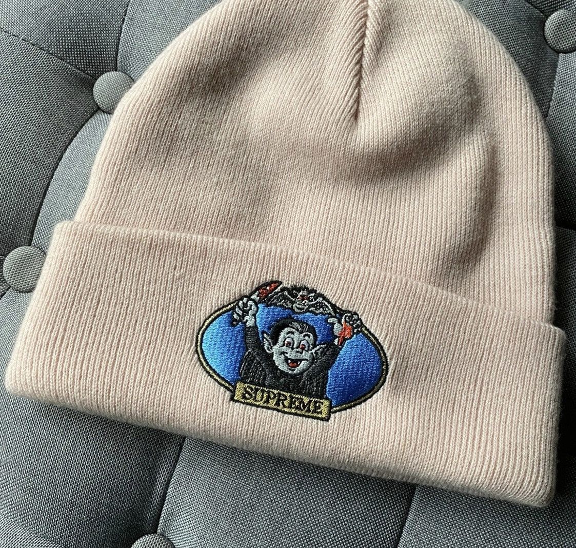 Supreme Supreme vampire beanie | Grailed