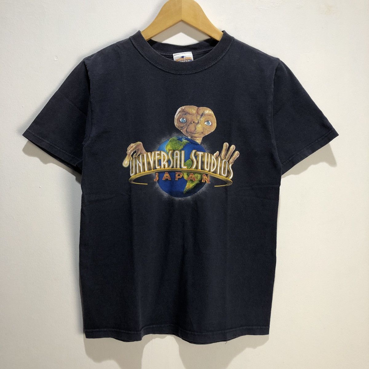 Vintage Vintage E.T. Universal Studios T-Shirt Size US S / EU 44-46 / 1 - 1 Thumbnail