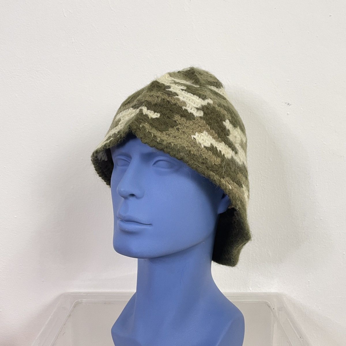 image of Vintage Unbranded Camo Beanie Hat in Green, Men's