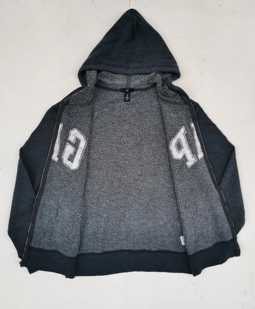 Gap Vintage GAP Big Logo Spell Out Hoodie Sweatshirt Size US S / EU 44-46 / 1 - 6 Thumbnail