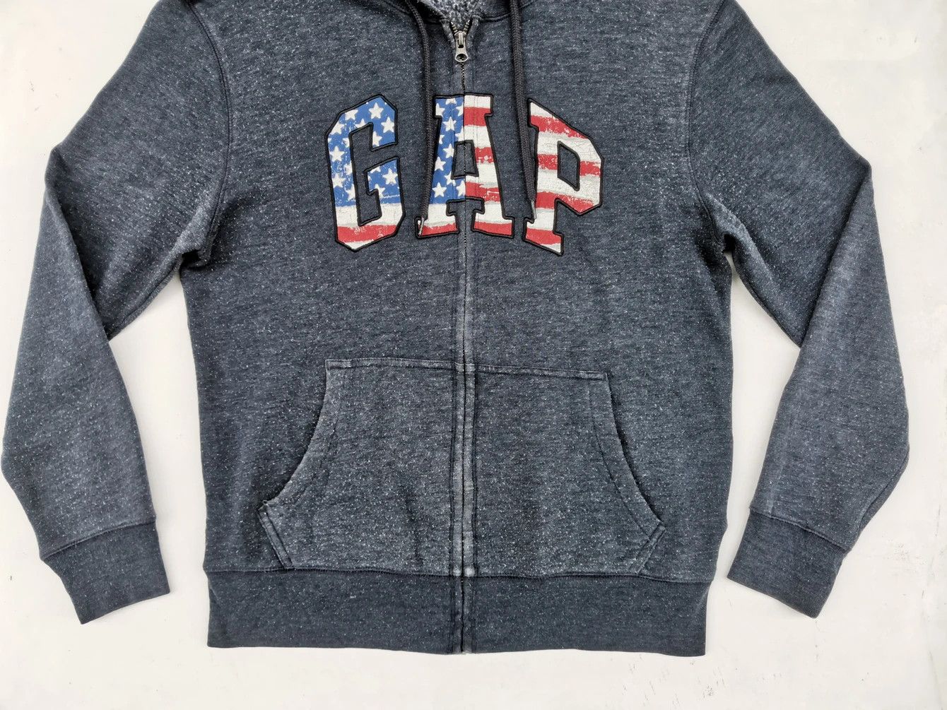 Gap Vintage GAP Big Logo Spell Out Hoodie Sweatshirt Size US S / EU 44-46 / 1 - 3 Thumbnail