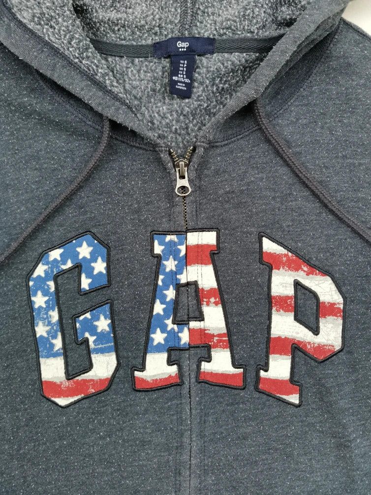 Gap Vintage GAP Big Logo Spell Out Hoodie Sweatshirt Size US S / EU 44-46 / 1 - 4 Thumbnail
