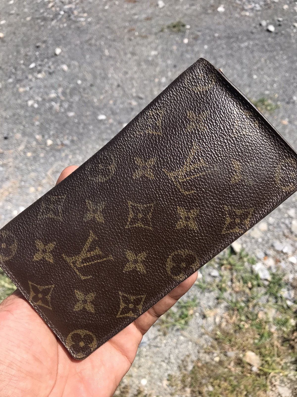 Louis Vuitton Louis Vuitton Monogram Design Purse Size ONE SIZE - 1 Thumbnail