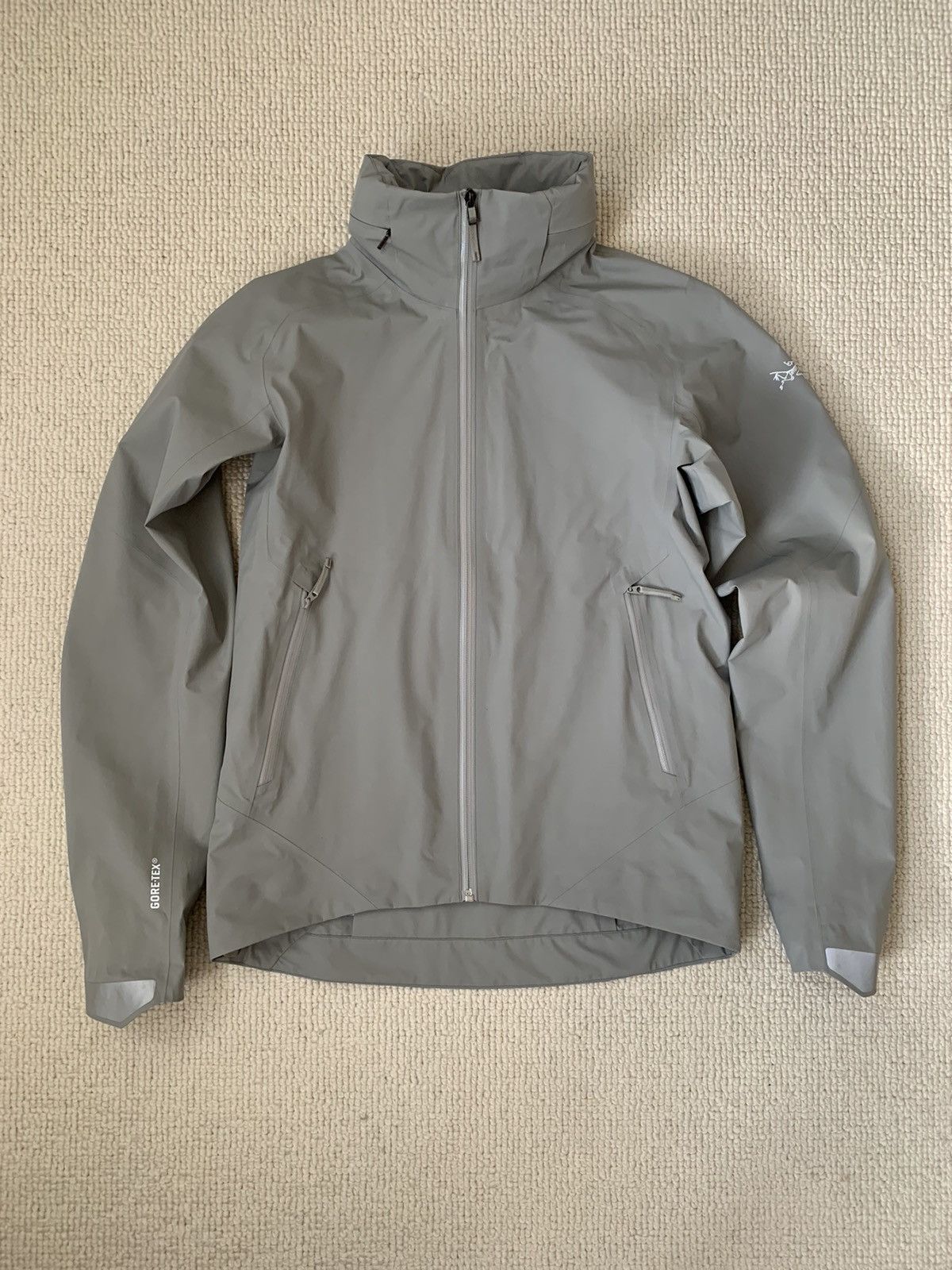 image of Arcteryx Arc’Teryx Gore-Tex A2B Commuter Hardshell Jacket in Chalk Stone, Men's (Size Small)