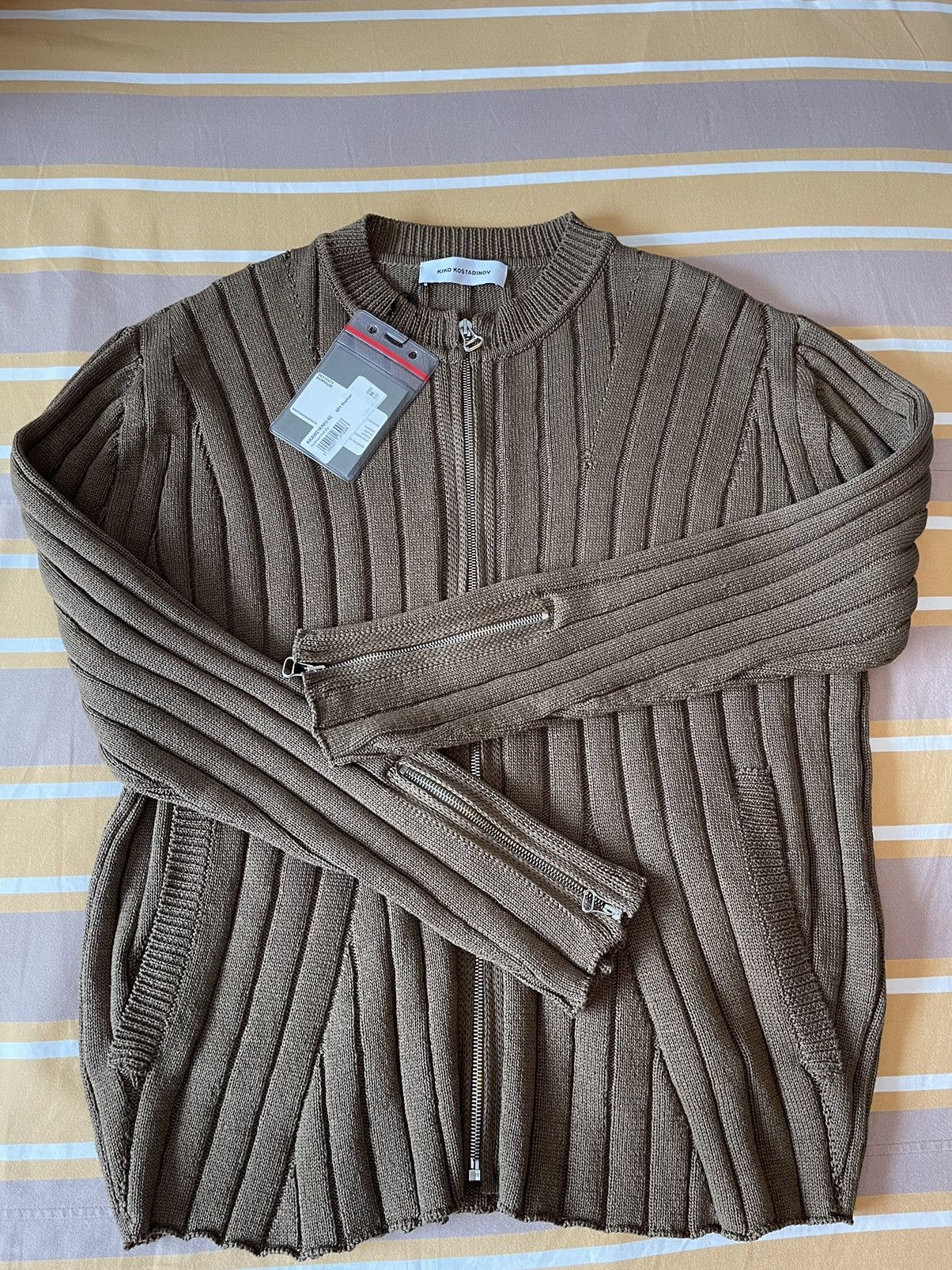 トップス Kiko kostadinov HARKMAN KNIT CARDIGAN 46 Kiko kostadinov HARKMAN KNIT CARDIGAN 46 Kiko Kostadinov(キコ