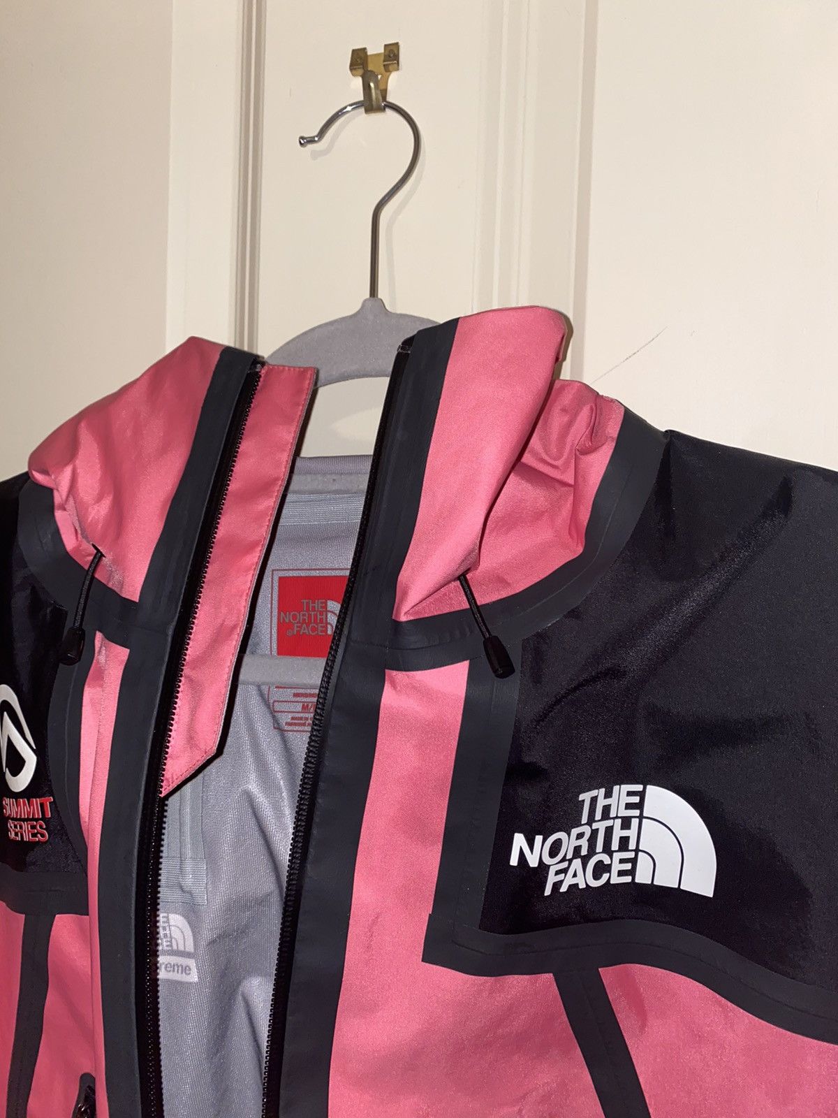 Supreme × The North Face Supreme x Northface Summit Series Supreme × The North Face Supreme x Northface Summit Series
